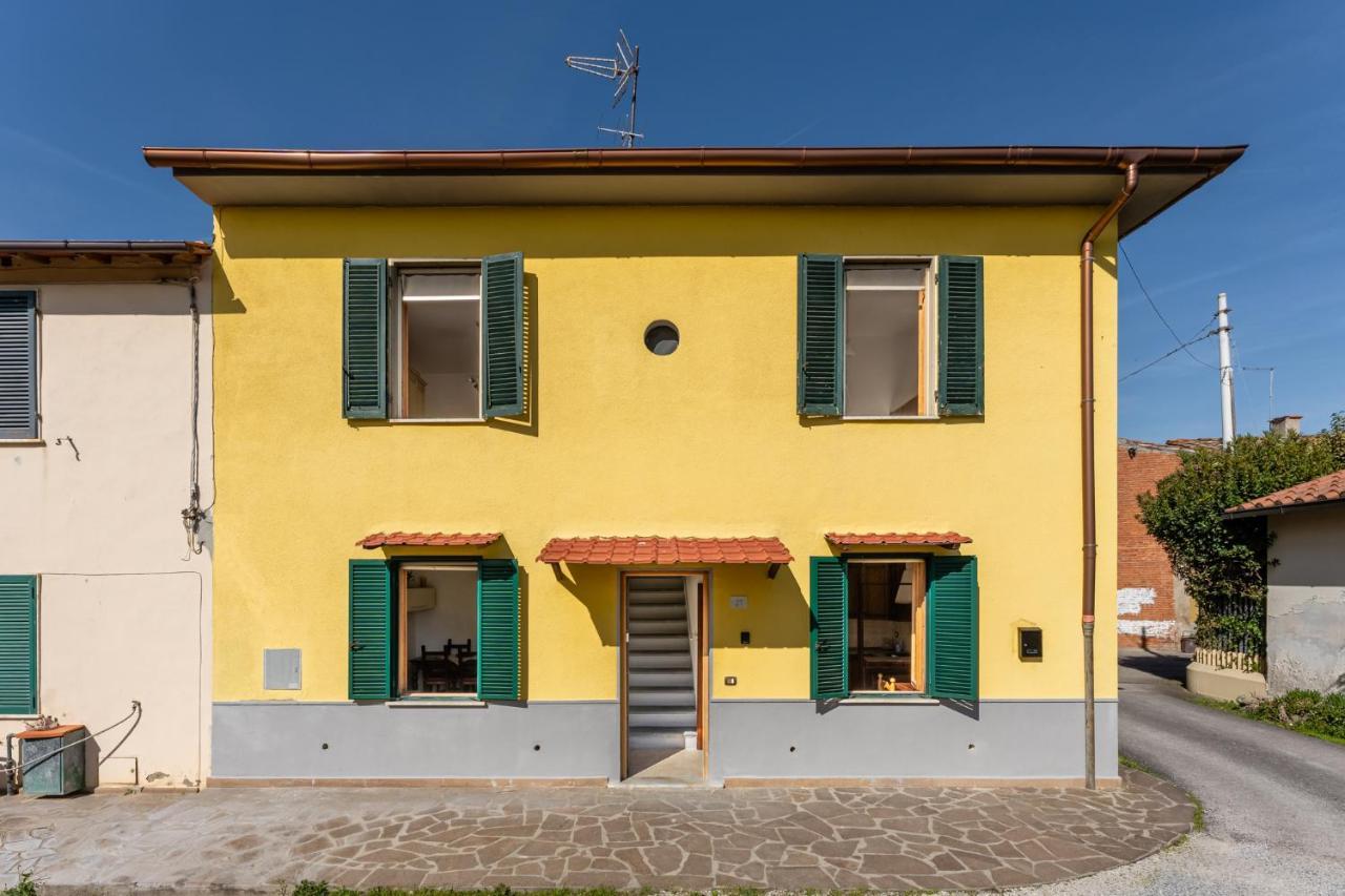 Enza'S Petite Maison Santa Croce sull' Arno Luaran gambar